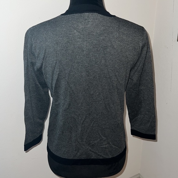 14Th & Union Sz S gray black‎ edges snap on buttons light cropped cardigan - Picture 3 of 7